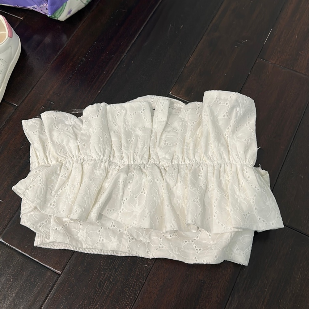 White top never worn before